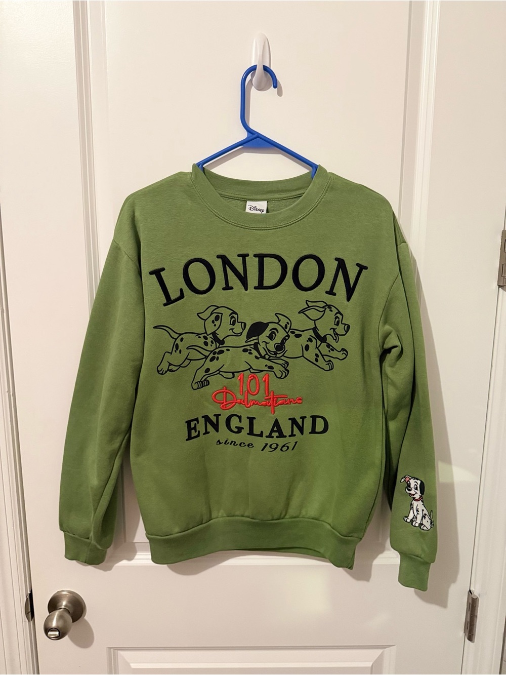Disney 101 Dalmatians London England Sage Green Sweatshirt Small